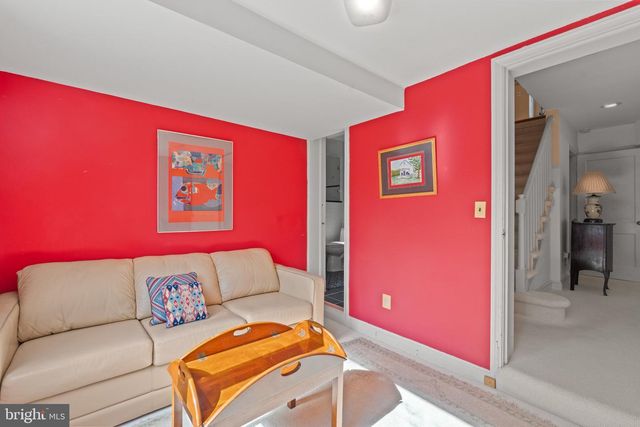 9219 LEVELLE DR, Chevy Chase, MD 20815