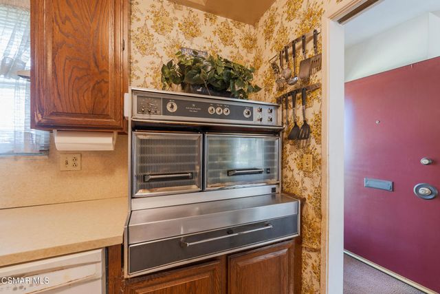 9299 Dorrington Place, Arleta, CA 91331