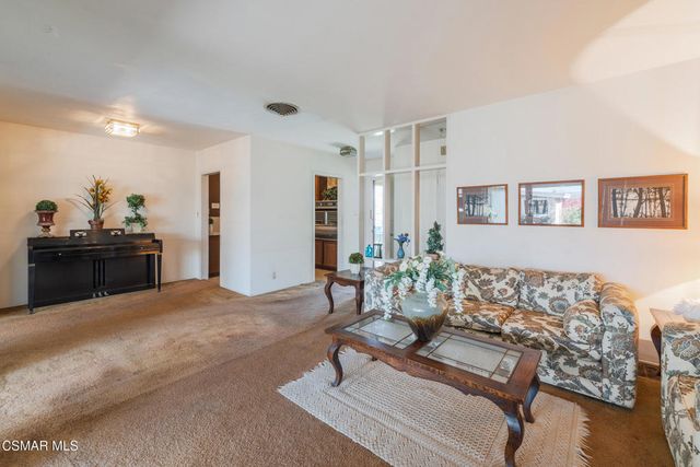 9299 Dorrington Place, Arleta, CA 91331