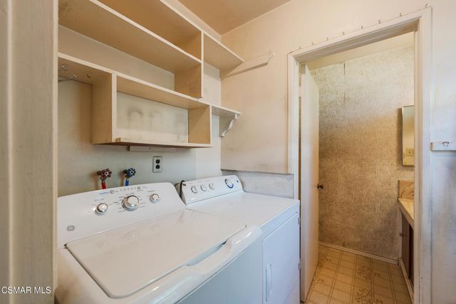 9299 Dorrington Place, Arleta, CA 91331