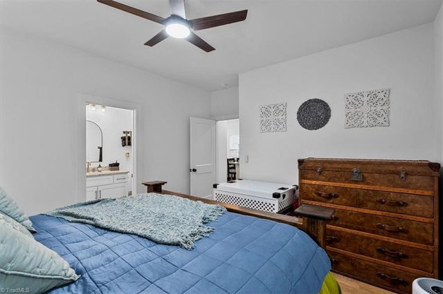 2239 Sunshine Avenue, Winston-salem, NC 27107