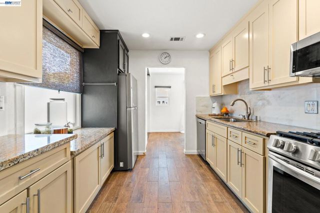 38507 Overacker Ave, Fremont, CA 94536