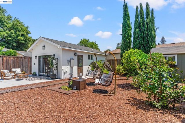 38507 Overacker Ave, Fremont, CA 94536