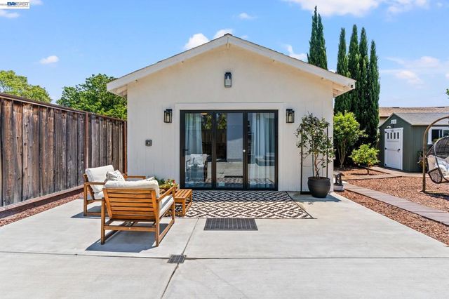 38507 Overacker Ave, Fremont, CA 94536