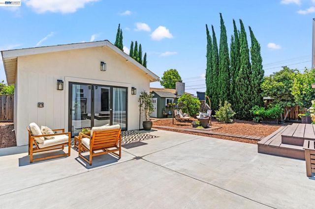 38507 Overacker Ave, Fremont, CA 94536