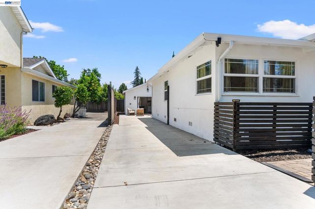 38507 Overacker Ave, Fremont, CA 94536