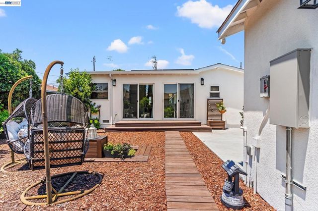 38507 Overacker Ave, Fremont, CA 94536