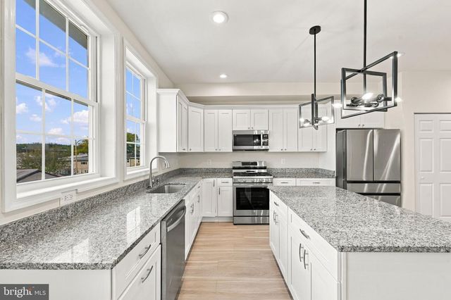 4706 9TH ST NW, Washington, DC 20011
