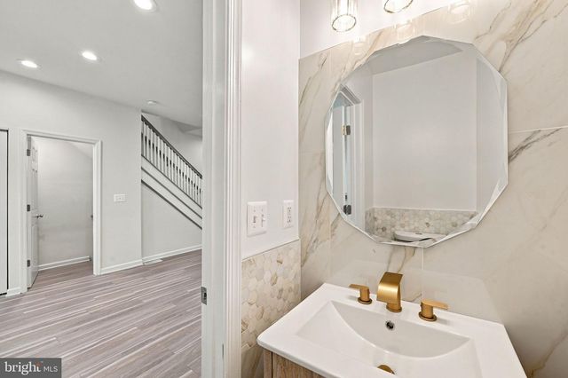 4706 9TH ST NW, Washington, DC 20011