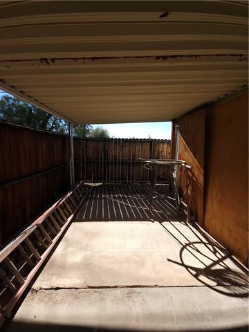 962 Surf Spray Drive, Bullhead City, AZ 86442