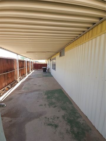 962 Surf Spray Drive, Bullhead City, AZ 86442