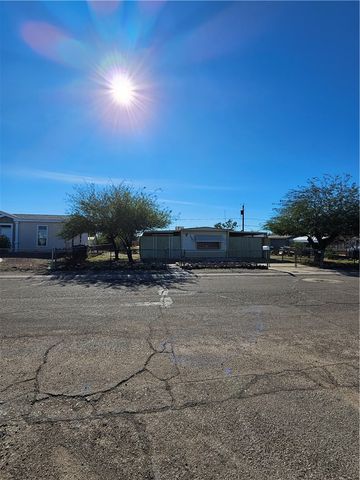 962 Surf Spray Drive, Bullhead City, AZ 86442