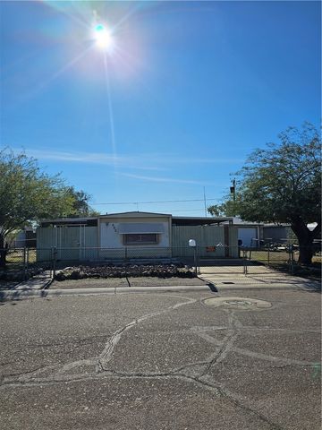 962 Surf Spray Drive, Bullhead City, AZ 86442