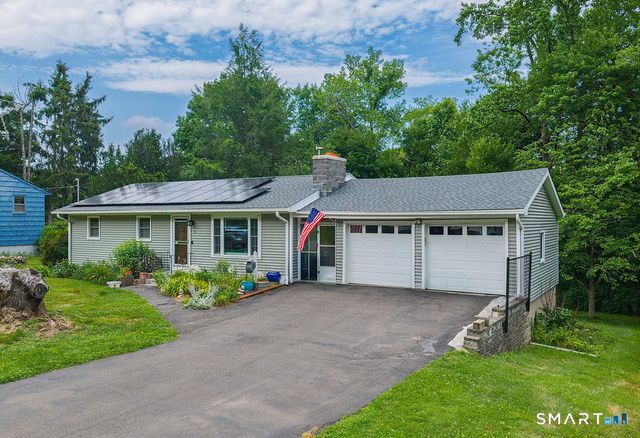 11 Jeffrey Lane, Branford, CT 06405