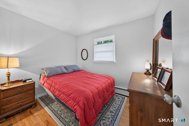 11 Jeffrey Lane, Branford, CT 06405