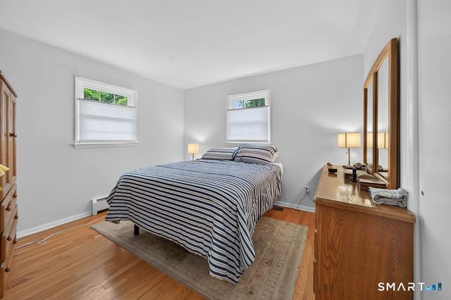 11 Jeffrey Lane, Branford, CT 06405