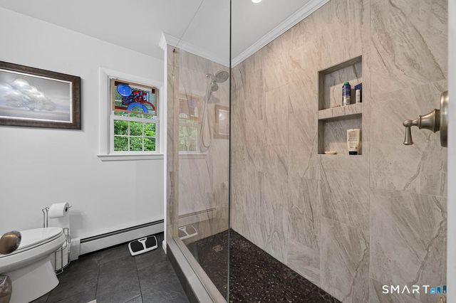 11 Jeffrey Lane, Branford, CT 06405