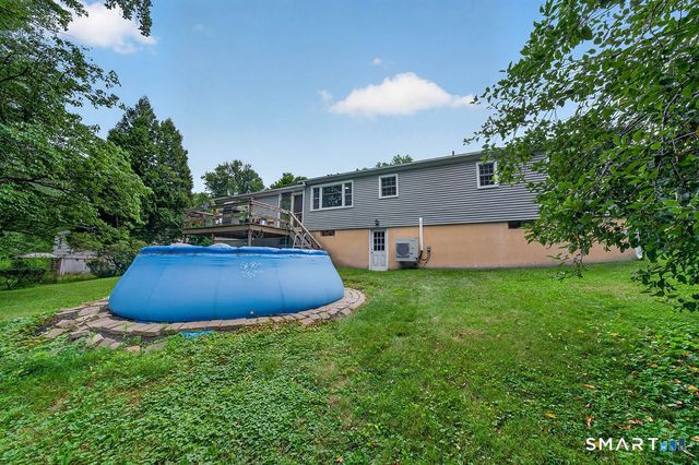 11 Jeffrey Lane, Branford, CT 06405