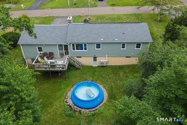 11 Jeffrey Lane, Branford, CT 06405