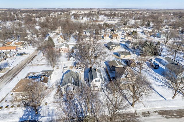 231 E Snelling Avenue, Appleton, MN 56208