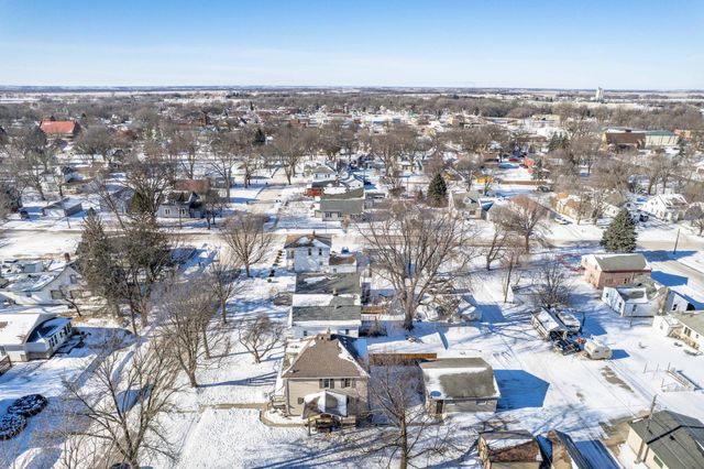 231 E Snelling Avenue, Appleton, MN 56208
