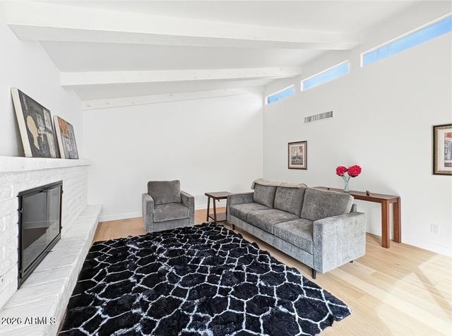 342 E ORANGEWOOD Avenue, Phoenix, AZ 85020