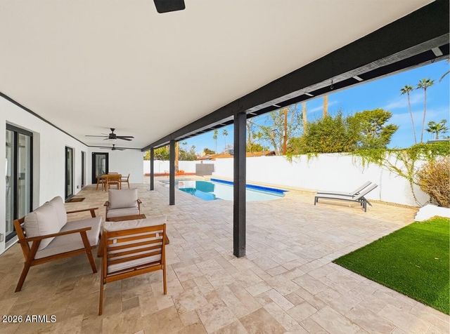 342 E ORANGEWOOD Avenue, Phoenix, AZ 85020