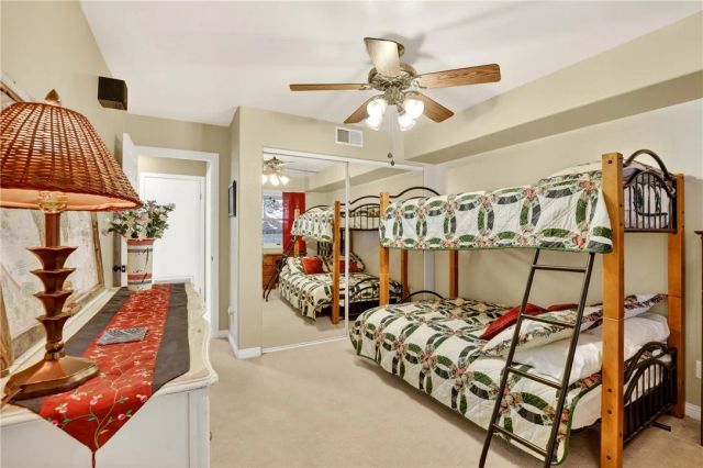 743 Berne, Crestline, CA 92325