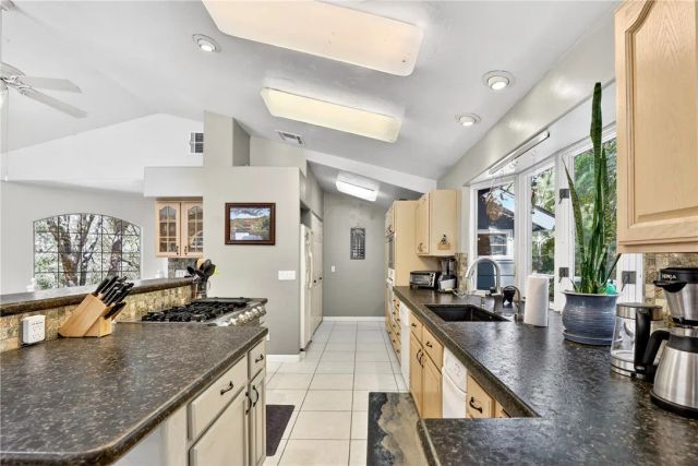 743 Berne, Crestline, CA 92325