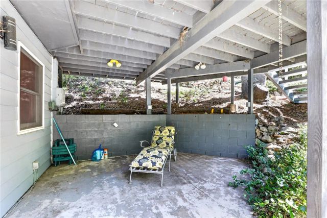 743 Berne, Crestline, CA 92325
