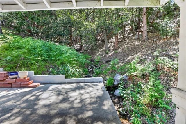 743 Berne, Crestline, CA 92325
