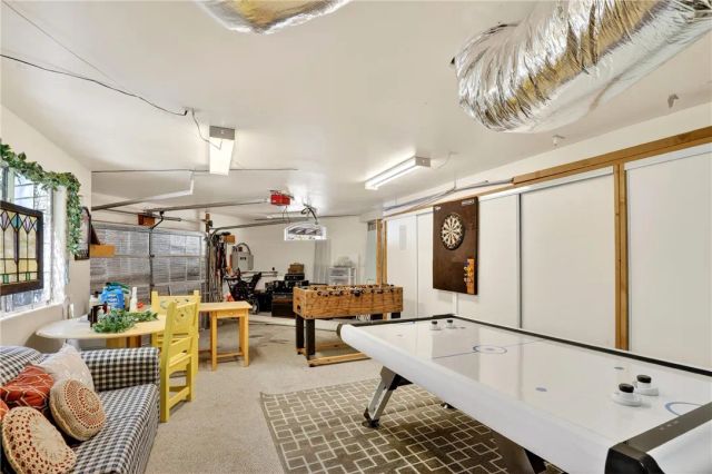 743 Berne, Crestline, CA 92325