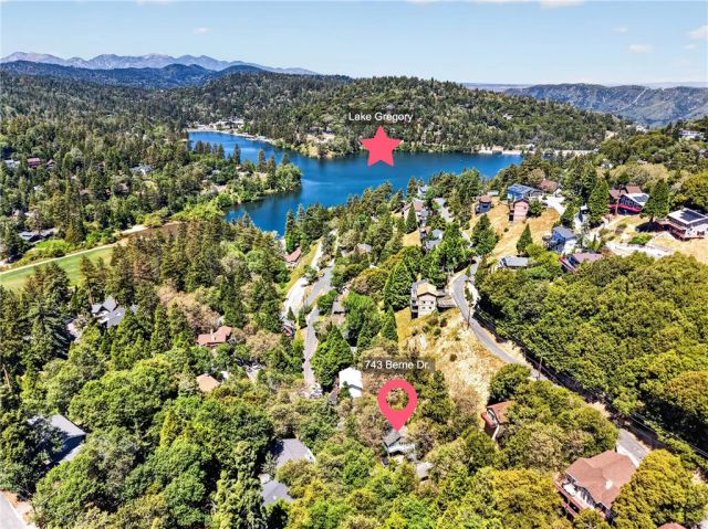 743 Berne, Crestline, CA 92325