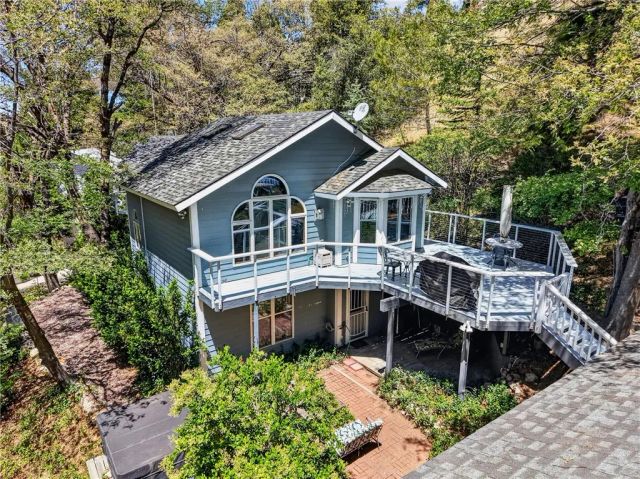 743 Berne, Crestline, CA 92325