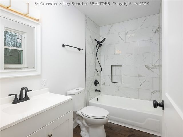 5302 Linda Vista Road, Cross Lanes, WV 25313