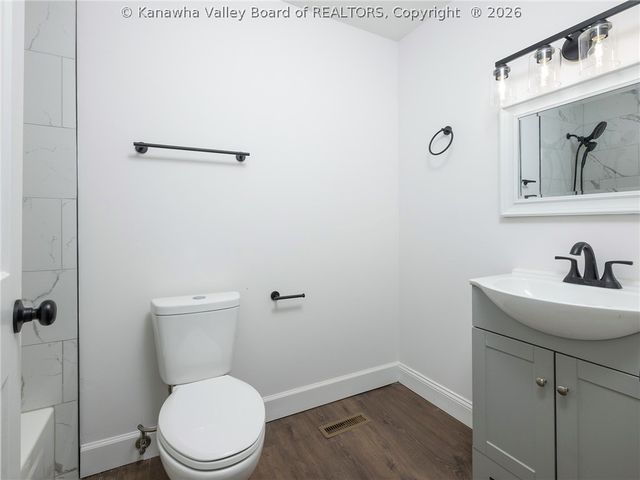 5302 Linda Vista Road, Cross Lanes, WV 25313