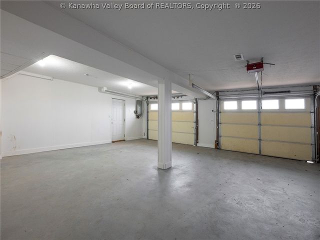 5302 Linda Vista Road, Cross Lanes, WV 25313