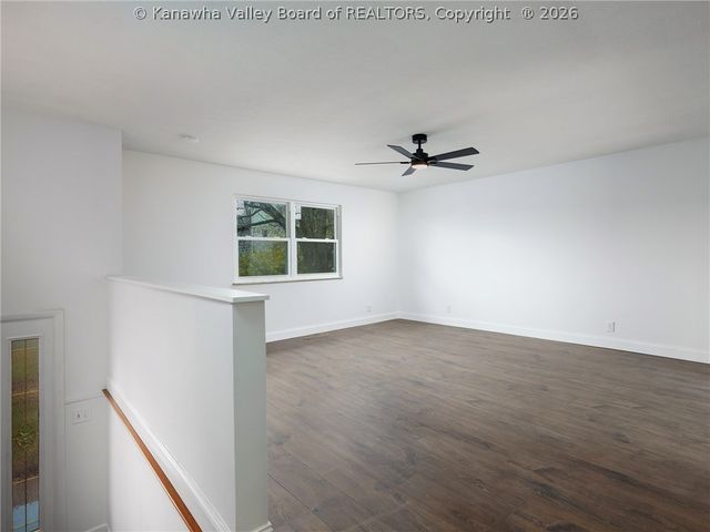 5302 Linda Vista Road, Cross Lanes, WV 25313