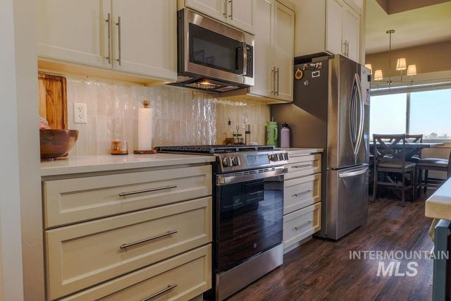 1515 Leslie Dr, Jerome, ID 83338