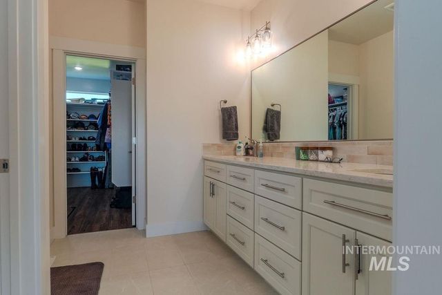 1515 Leslie Dr, Jerome, ID 83338