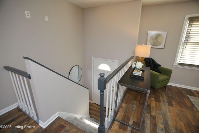 9323 Willowwood Way, Louisville, KY 40299