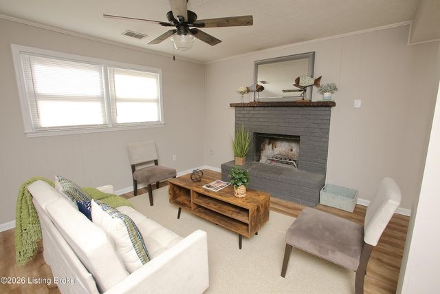 9323 Willowwood Way, Louisville, KY 40299