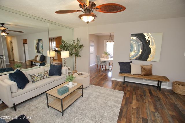 9323 Willowwood Way, Louisville, KY 40299