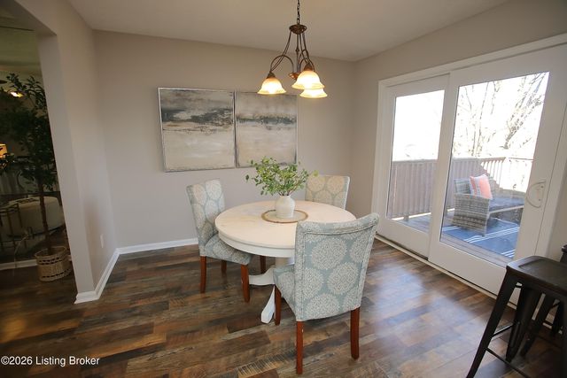 9323 Willowwood Way, Louisville, KY 40299