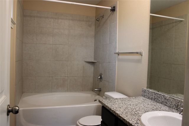 1508 Blue Jay Drive, Ennis, TX 75119