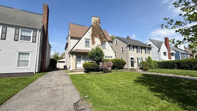 3574 Daleford Road, Shaker Heights, OH 44120