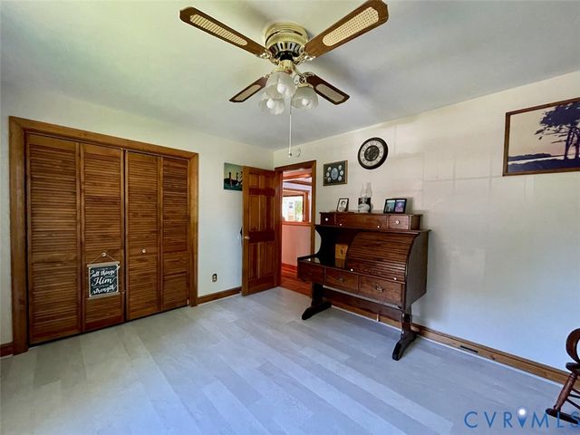 10512 Hamlin Dr, Chester, VA 23831