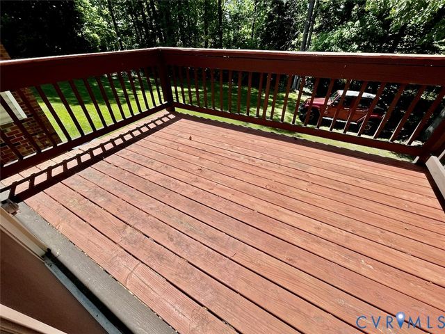 10512 Hamlin Dr, Chester, VA 23831