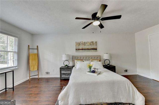 2648 Glenvalley Drive, Decatur, GA 30032