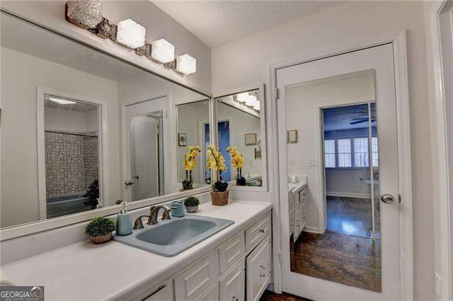 2648 Glenvalley Drive, Decatur, GA 30032